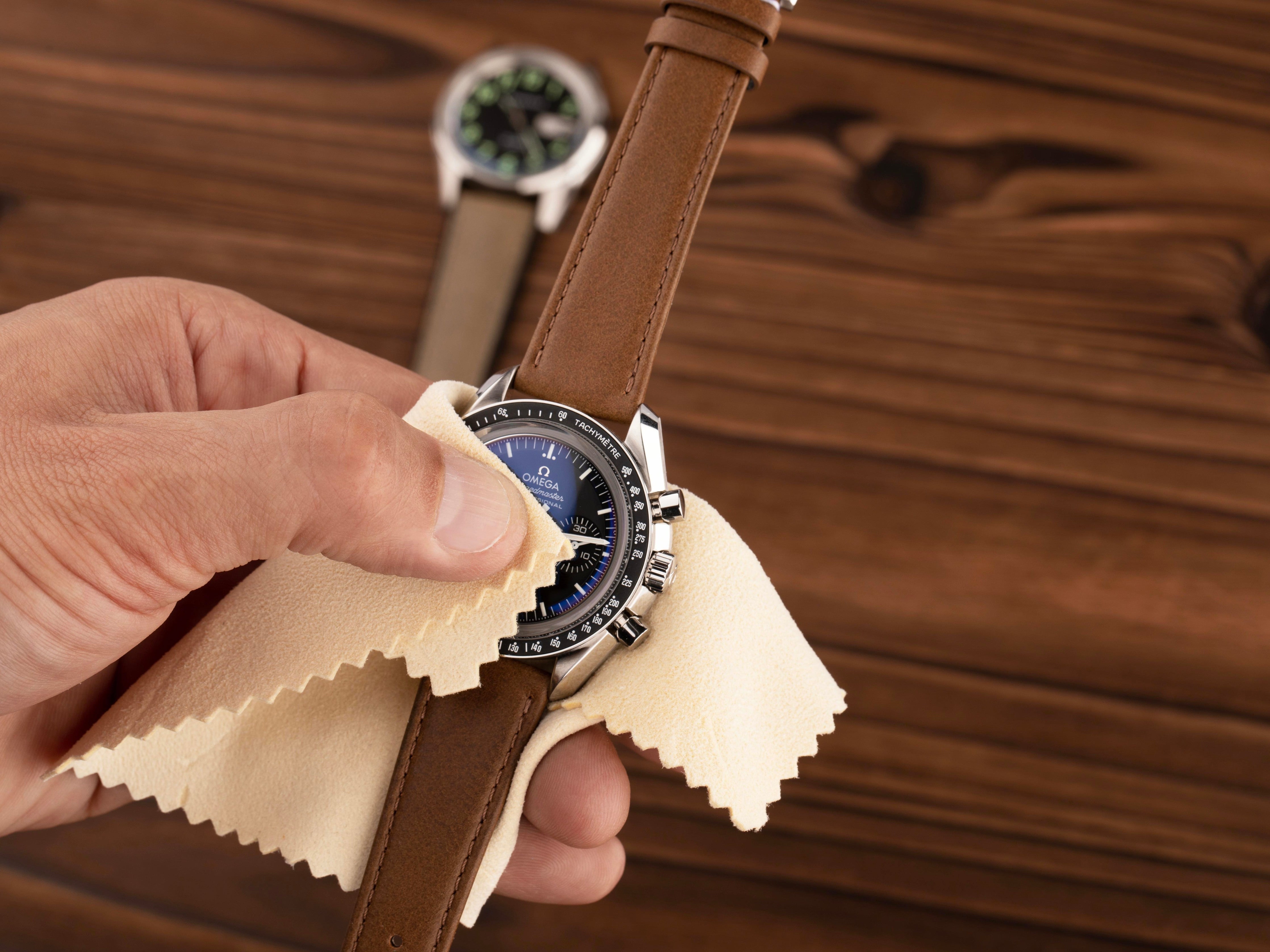 Strap Care Mastery: Elevating Your Timepiece’s Lifespan